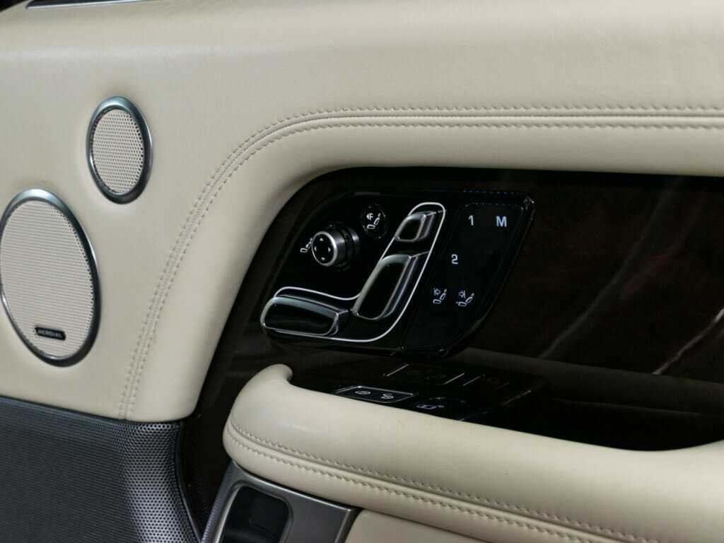 Land Rover Range Rover 2019 года с пробегом. Фото: #25