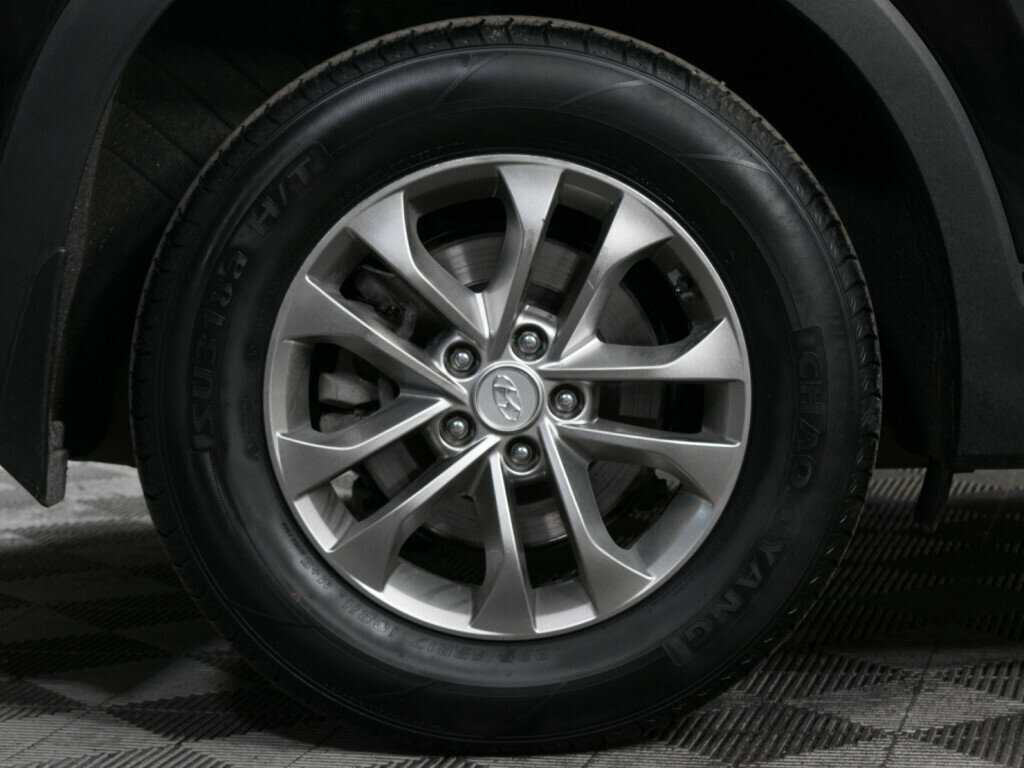 Hyundai Santa Fe 2019 года с пробегом. Фото: #18