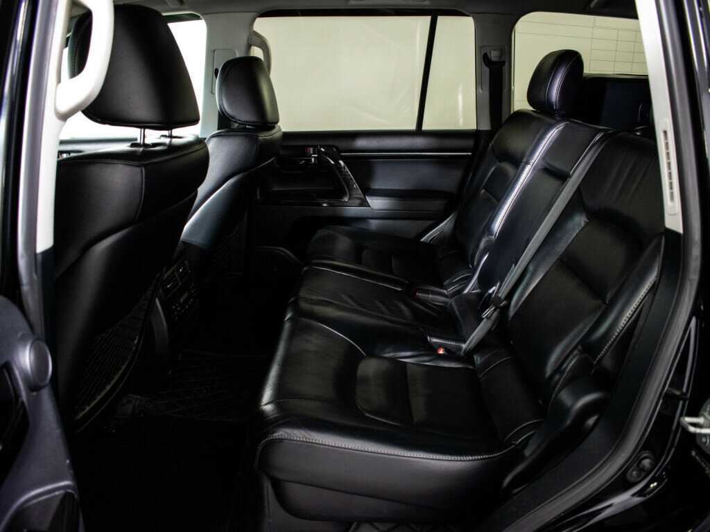 Toyota Land Cruiser 2014 года с пробегом. Фото: #9