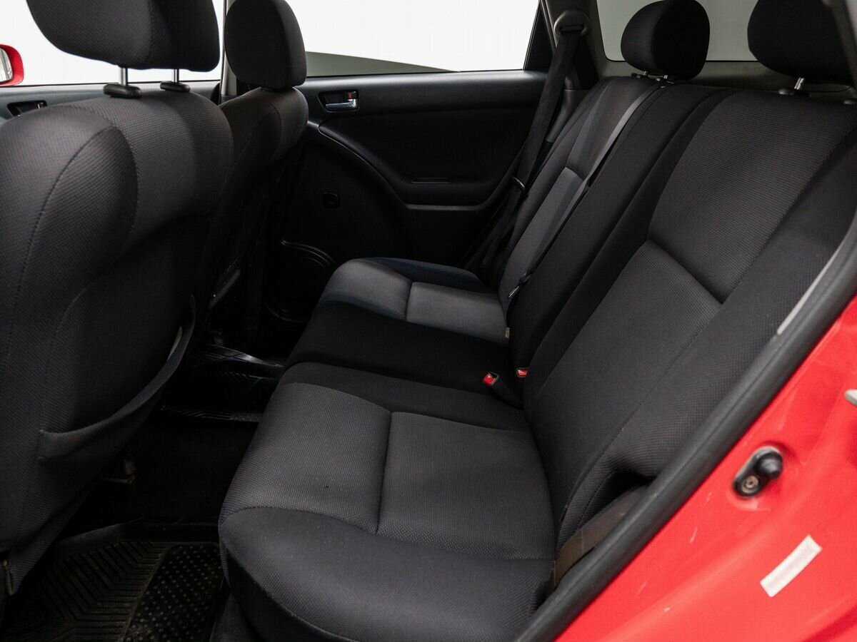 Toyota Matrix 2002 года с пробегом. Фото: #12