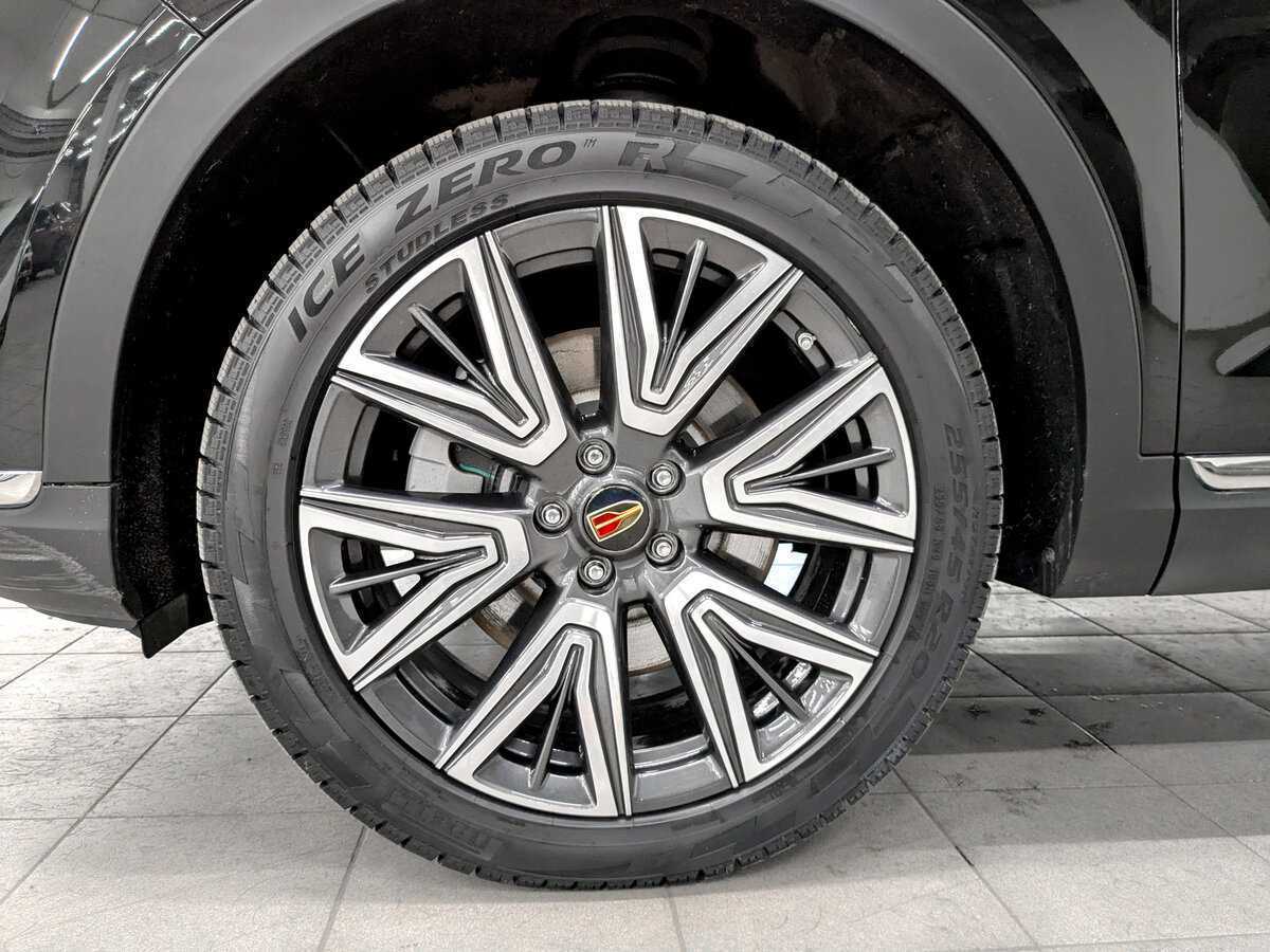 Hongqi HS5 2024 года с пробегом. Фото: #17