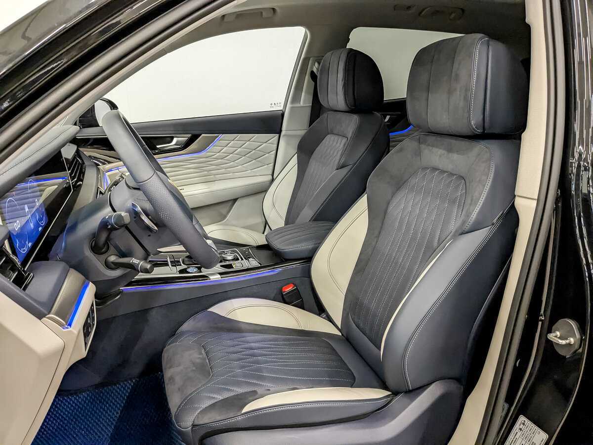 Hongqi HS5 2024 года с пробегом. Фото: #19