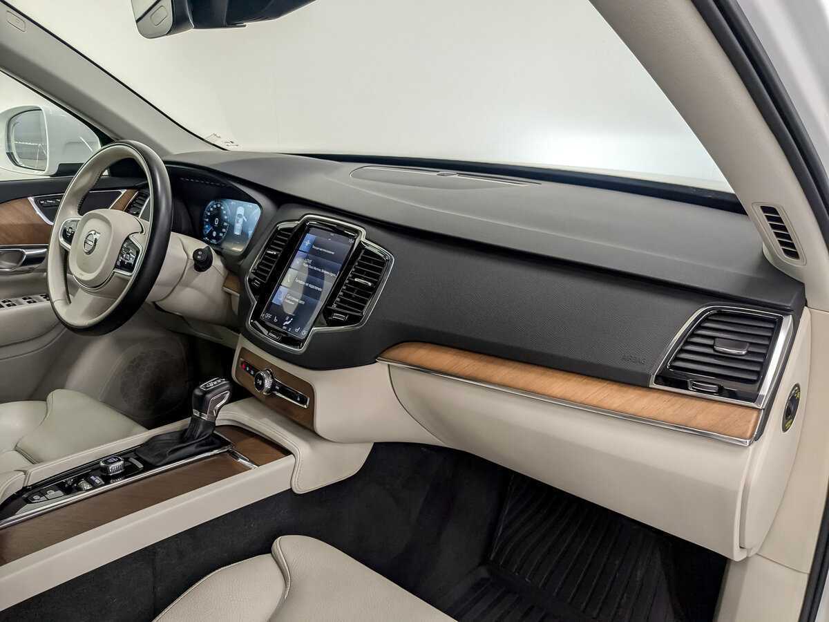 Volvo XC90 2017 года с пробегом. Фото: #10