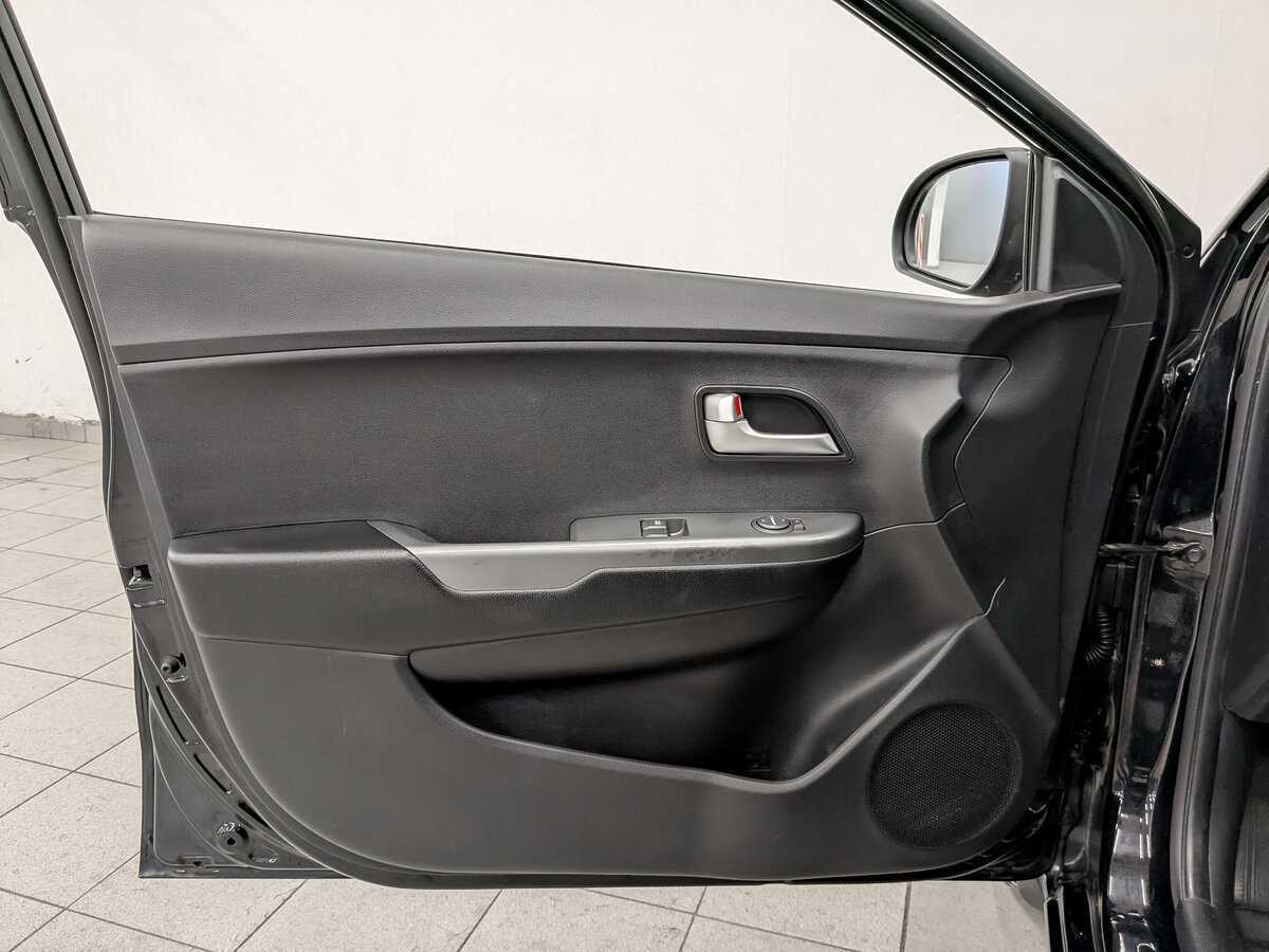 Б/У Киа Рио 2013 года. Фото: #16