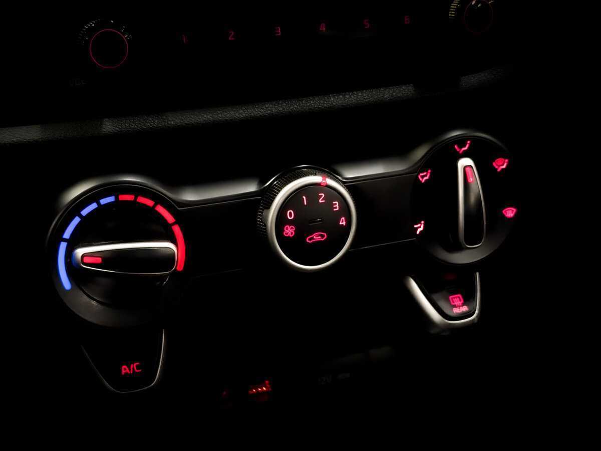 Б/У Киа Рио 2020 года. Фото: #21