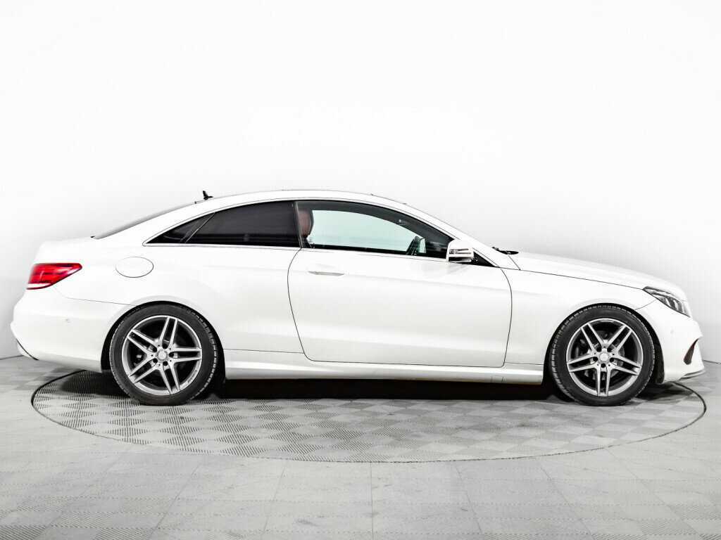 Mercedes-Benz E-Класс 2016 года с пробегом. Фото: #3