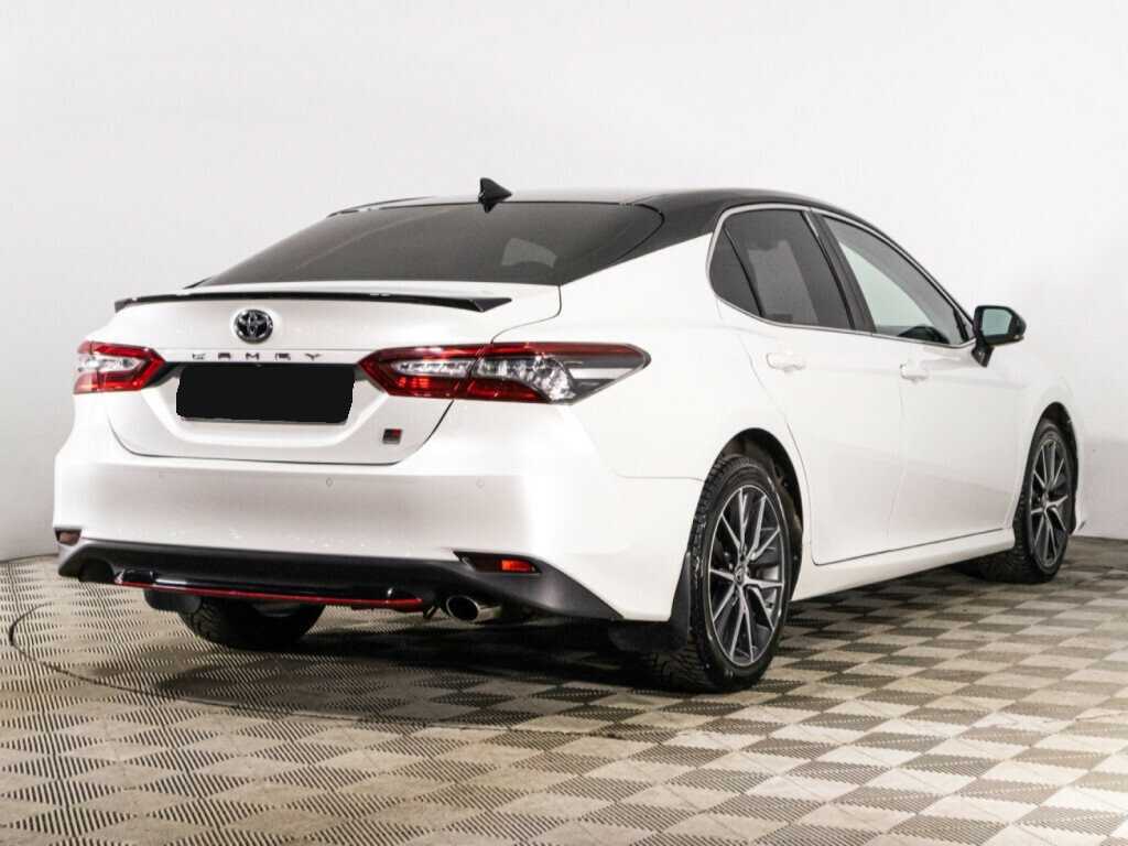 Toyota Camry 2021 года с пробегом. Фото: #4