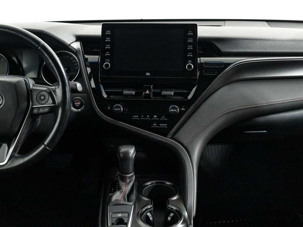 Toyota Camry 2021 года с пробегом. Фото: #13