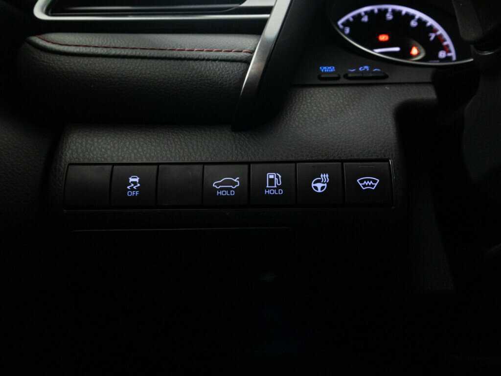 Toyota Camry 2021 года с пробегом. Фото: #17