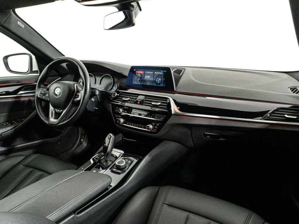 BMW 5 серии 2020 года с пробегом. Фото: #8