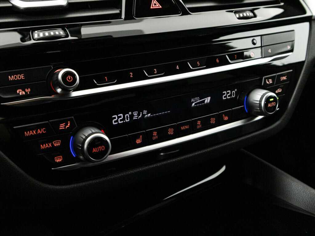 BMW 5 серии 2020 года с пробегом. Фото: #17