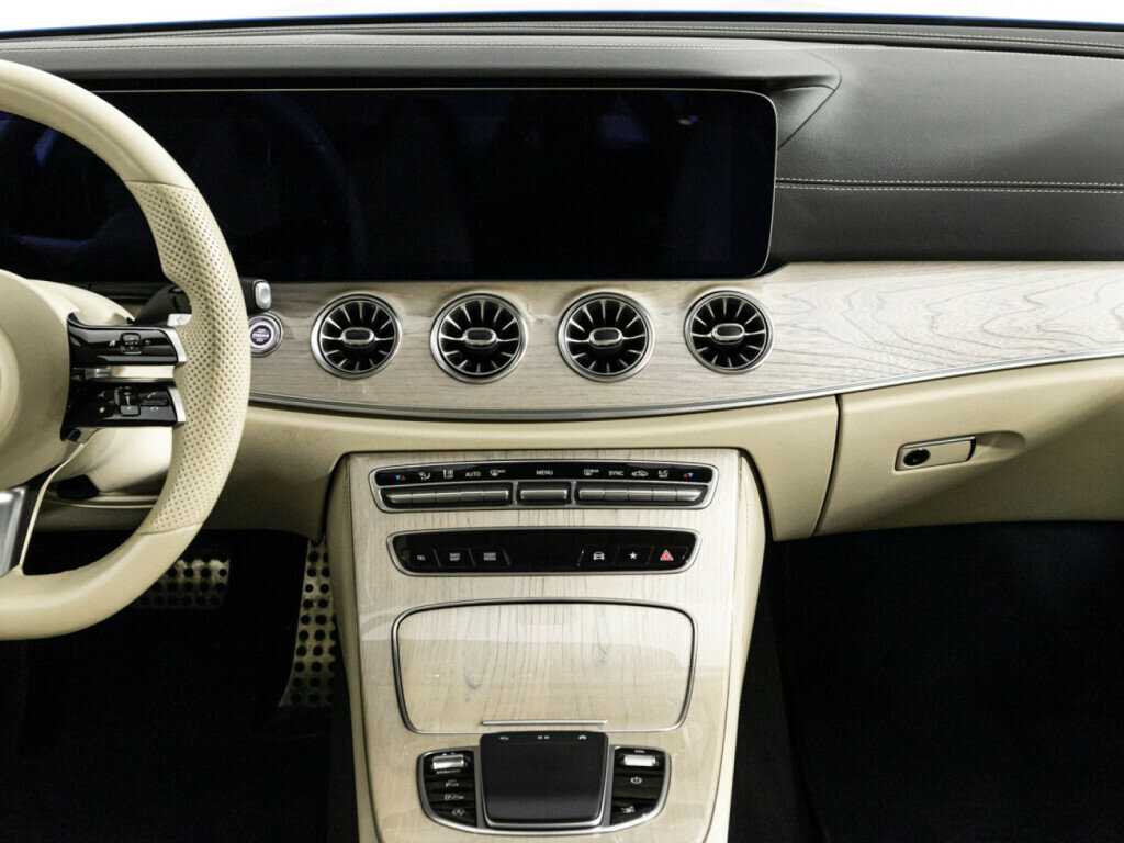 Mercedes-Benz E-Класс 2021 года с пробегом. Фото: #13