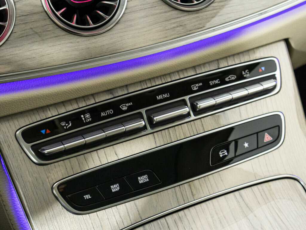 Mercedes-Benz E-Класс 2021 года с пробегом. Фото: #22