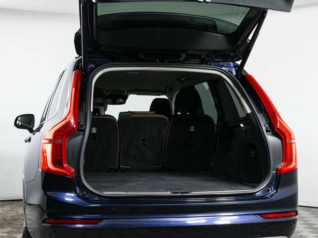 Volvo XC90 2018 года с пробегом. Фото: #4