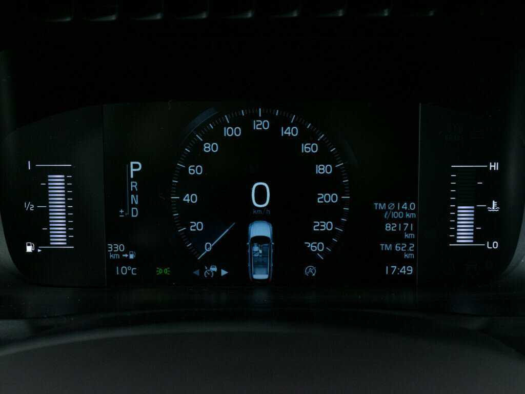 Volvo XC90 2018 года с пробегом. Фото: #9