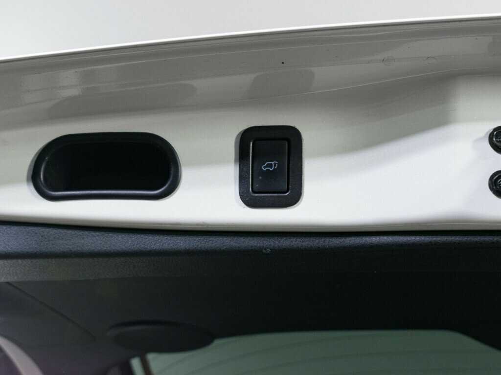 Toyota Highlander 2014 года с пробегом. Фото: #6