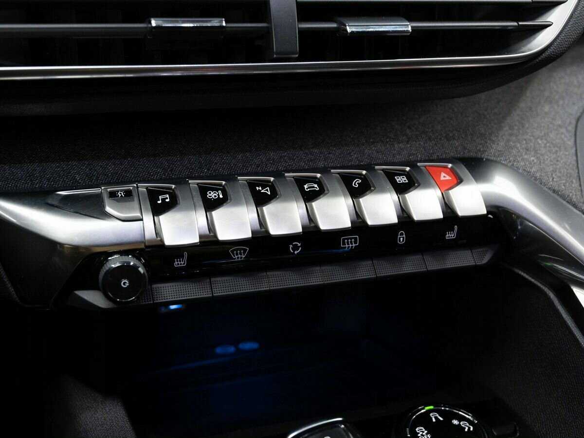 Peugeot 5008 2018 года с пробегом. Фото: #23