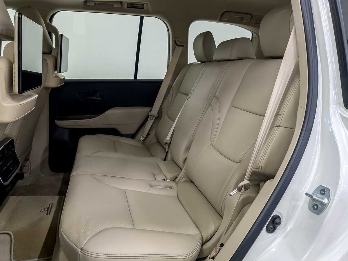 Toyota Land Cruiser 2022 года с пробегом. Фото: #11
