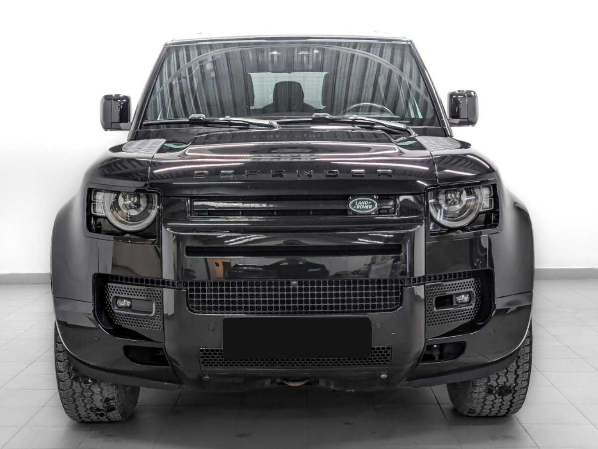 Land Rover Defender 2021 года с пробегом. Фото: #1