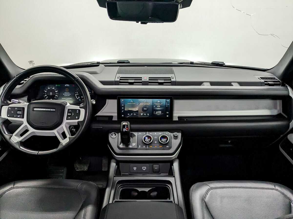 Land Rover Defender 2021 года с пробегом. Фото: #13