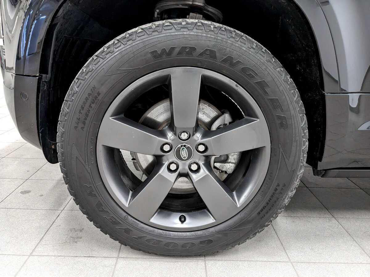 Land Rover Defender 2021 года с пробегом. Фото: #16