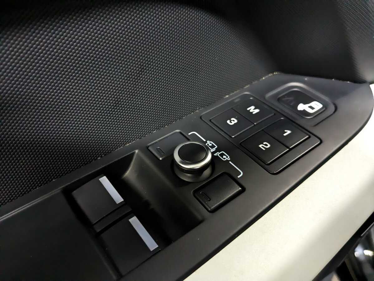 Land Rover Defender 2021 года с пробегом. Фото: #20