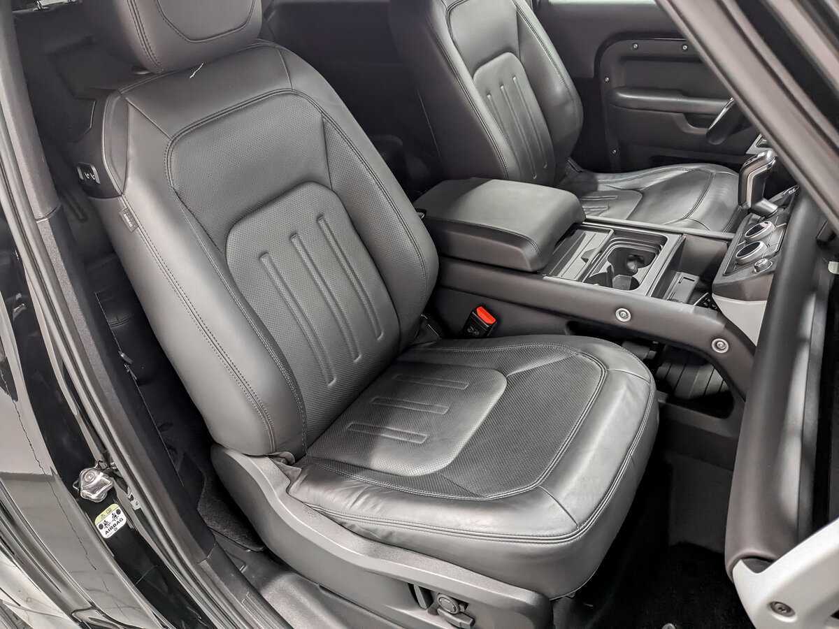 Land Rover Defender 2021 года с пробегом. Фото: #22