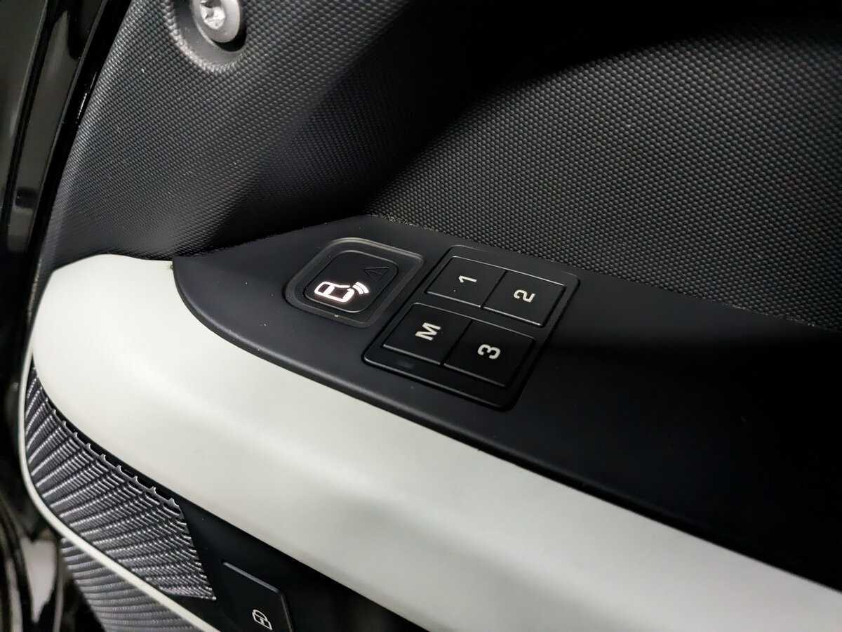 Land Rover Defender 2021 года с пробегом. Фото: #24