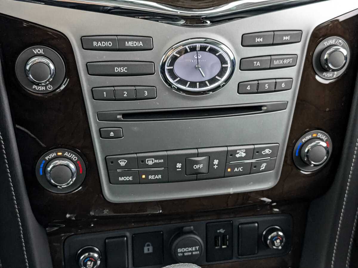 Infiniti QX80 2018 года с пробегом. Фото: #20