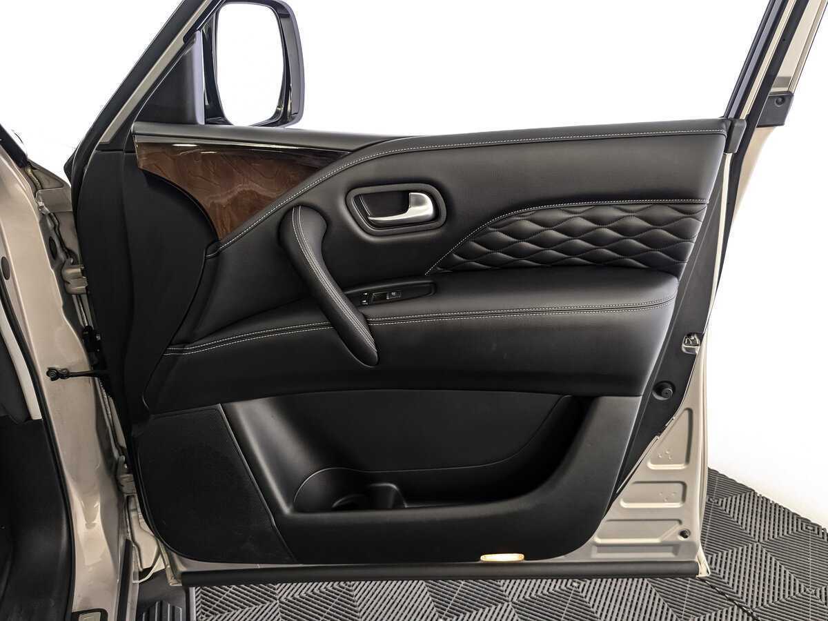 Infiniti QX80 2018 года с пробегом. Фото: #24