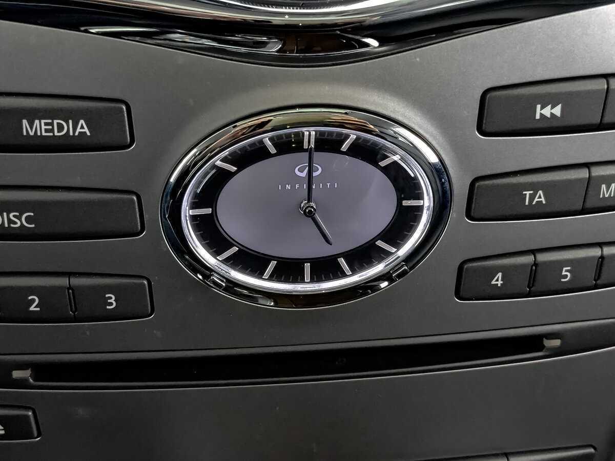 Infiniti QX80 2018 года с пробегом. Фото: #27