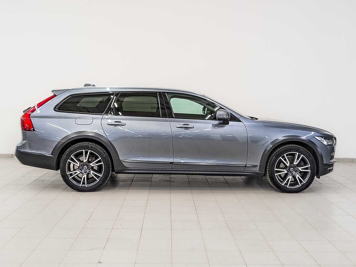 Volvo V90 Cross Country 2018 года с пробегом. Фото: #3