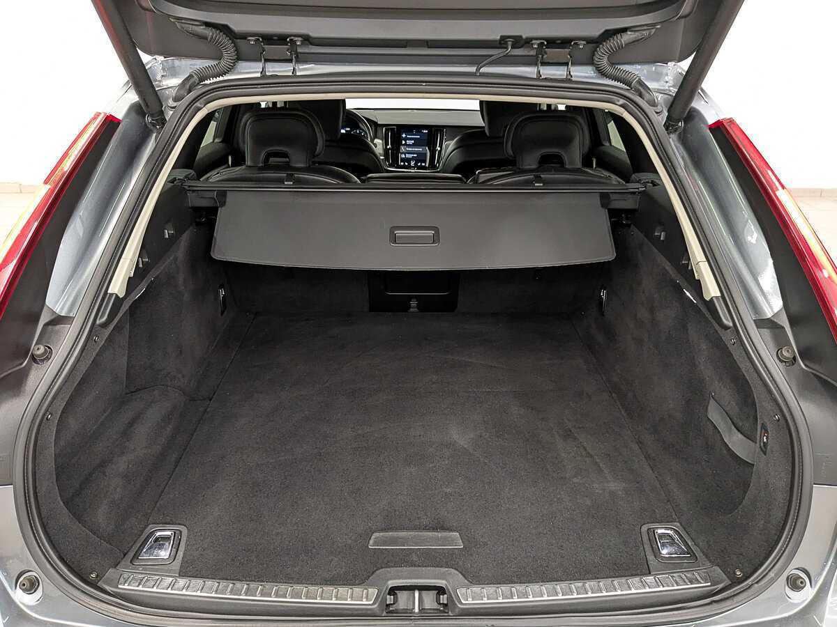 Volvo V90 Cross Country 2018 года с пробегом. Фото: #9