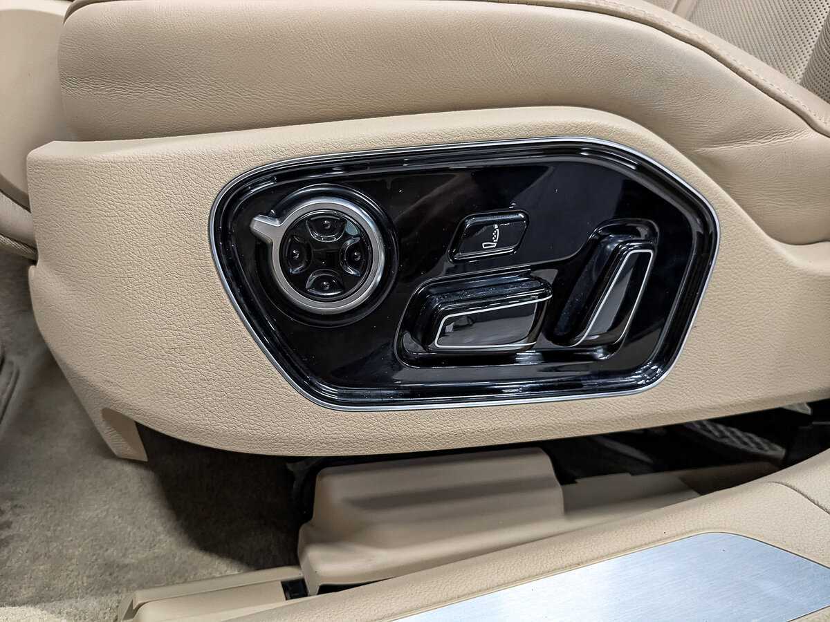 Audi A8 2014 года с пробегом. Фото: #29