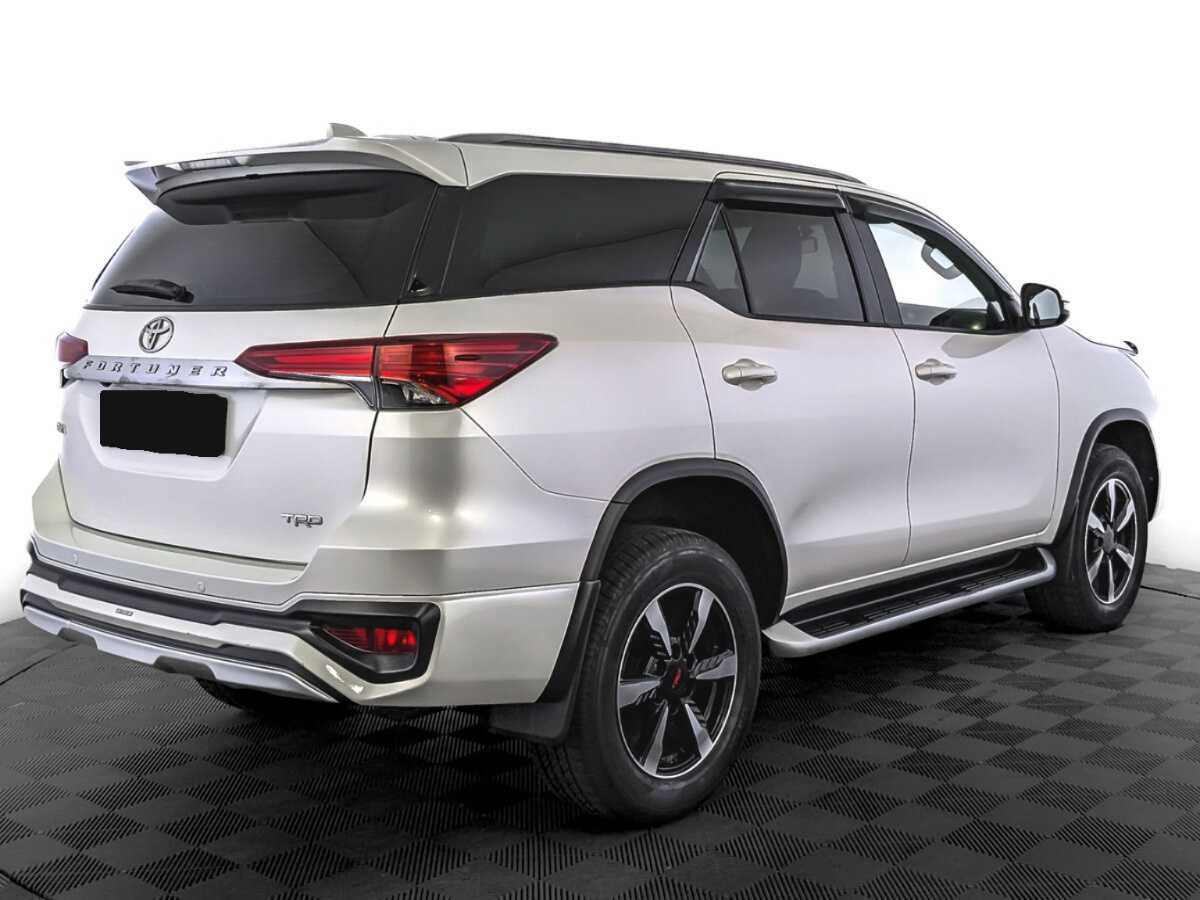 Toyota Fortuner 2019 года с пробегом. Фото: #4