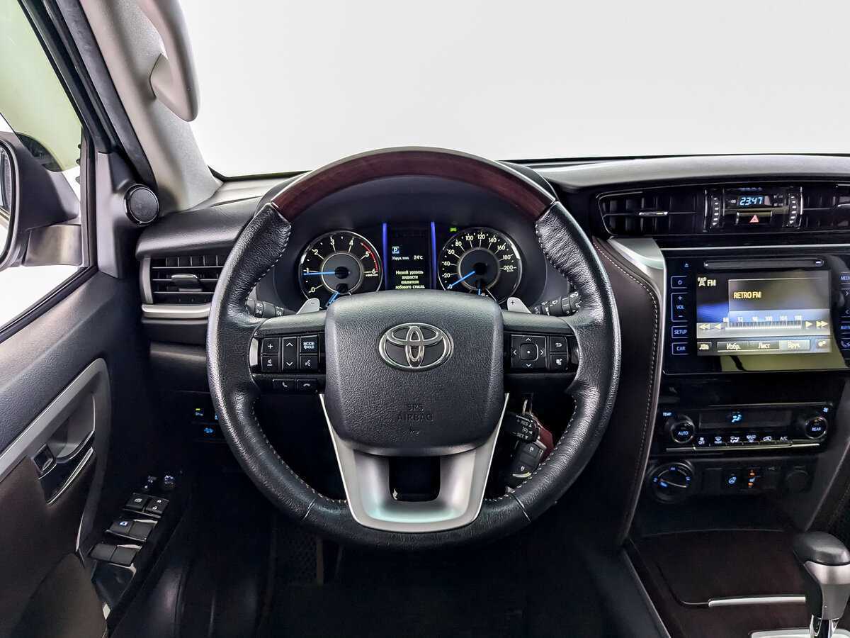Toyota Fortuner 2019 года с пробегом. Фото: #19