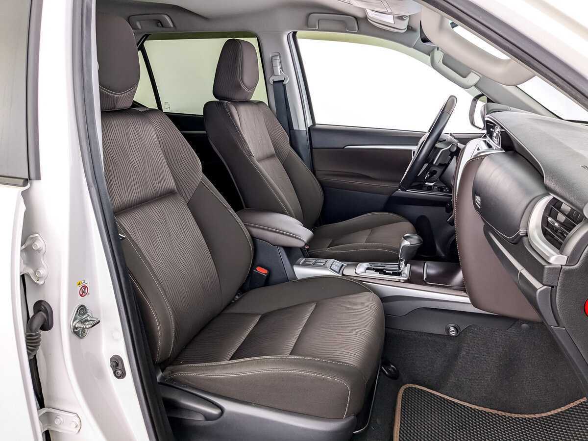 Toyota Fortuner 2019 года с пробегом. Фото: #21