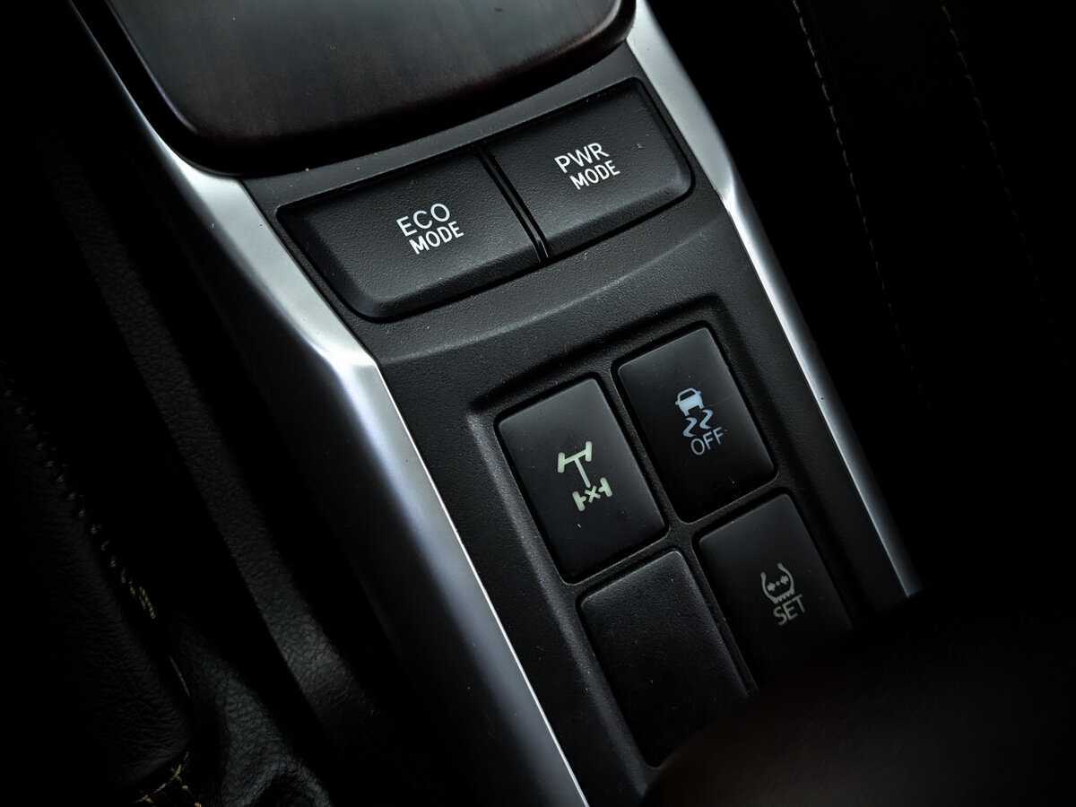 Toyota Fortuner 2019 года с пробегом. Фото: #24