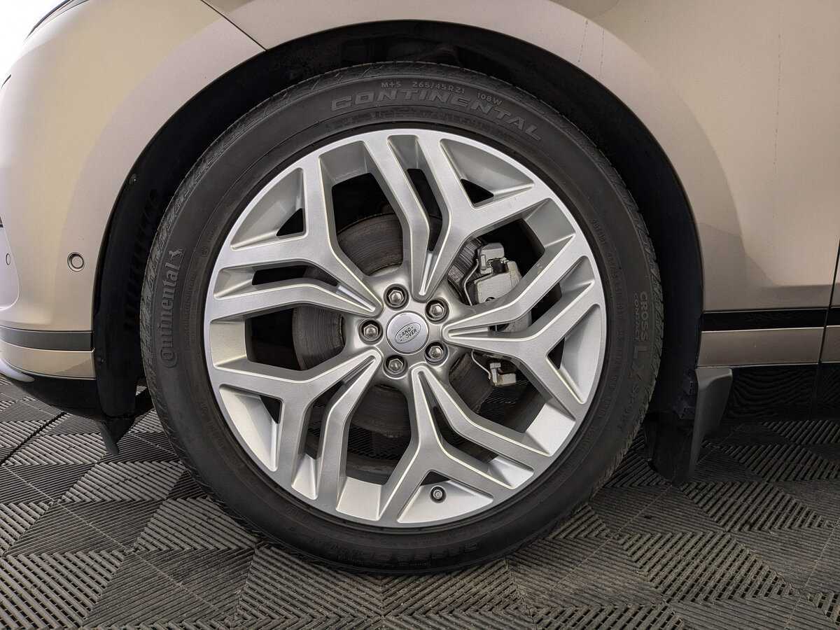 Land Rover Range Rover Velar 2017 года с пробегом. Фото: #11