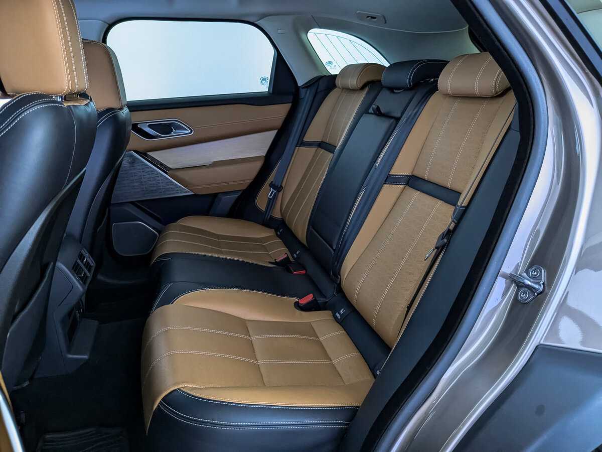 Land Rover Range Rover Velar 2017 года с пробегом. Фото: #17