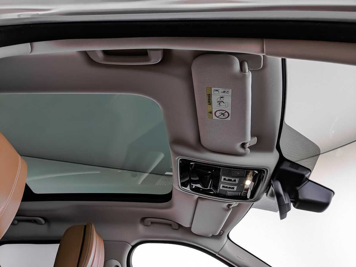 Land Rover Range Rover Velar 2017 года с пробегом. Фото: #21