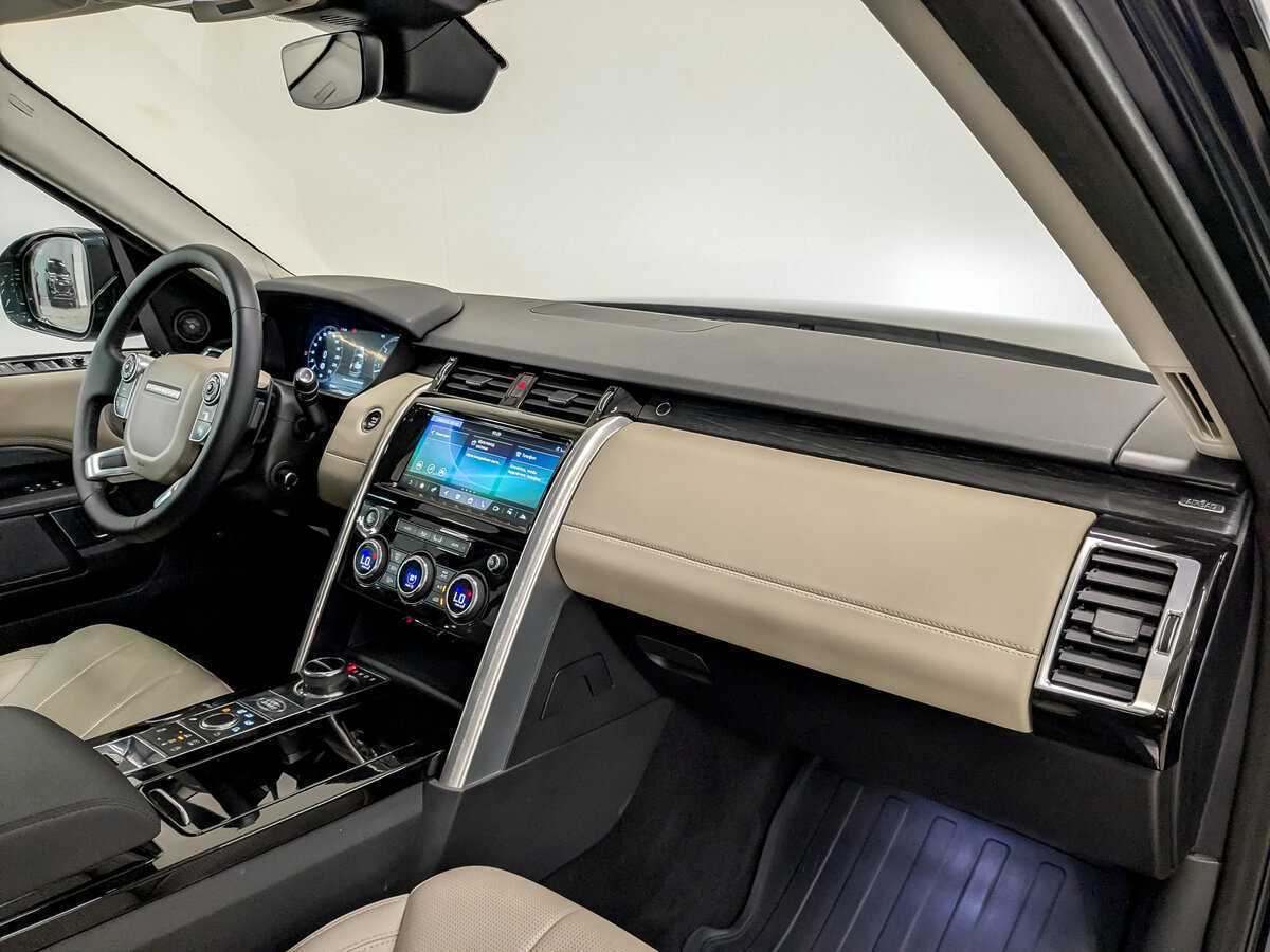 Land Rover Discovery 2018 года с пробегом. Фото: #10
