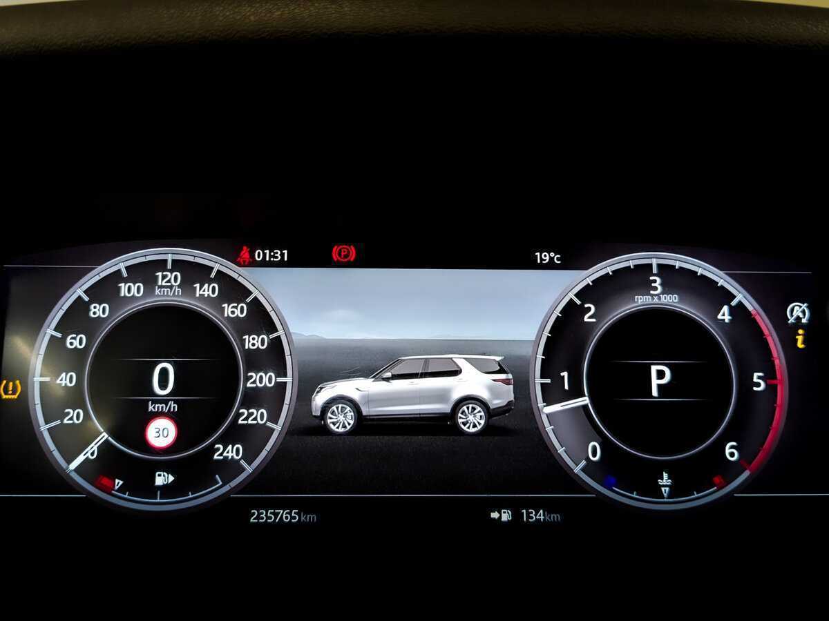 Land Rover Discovery 2018 года с пробегом. Фото: #12
