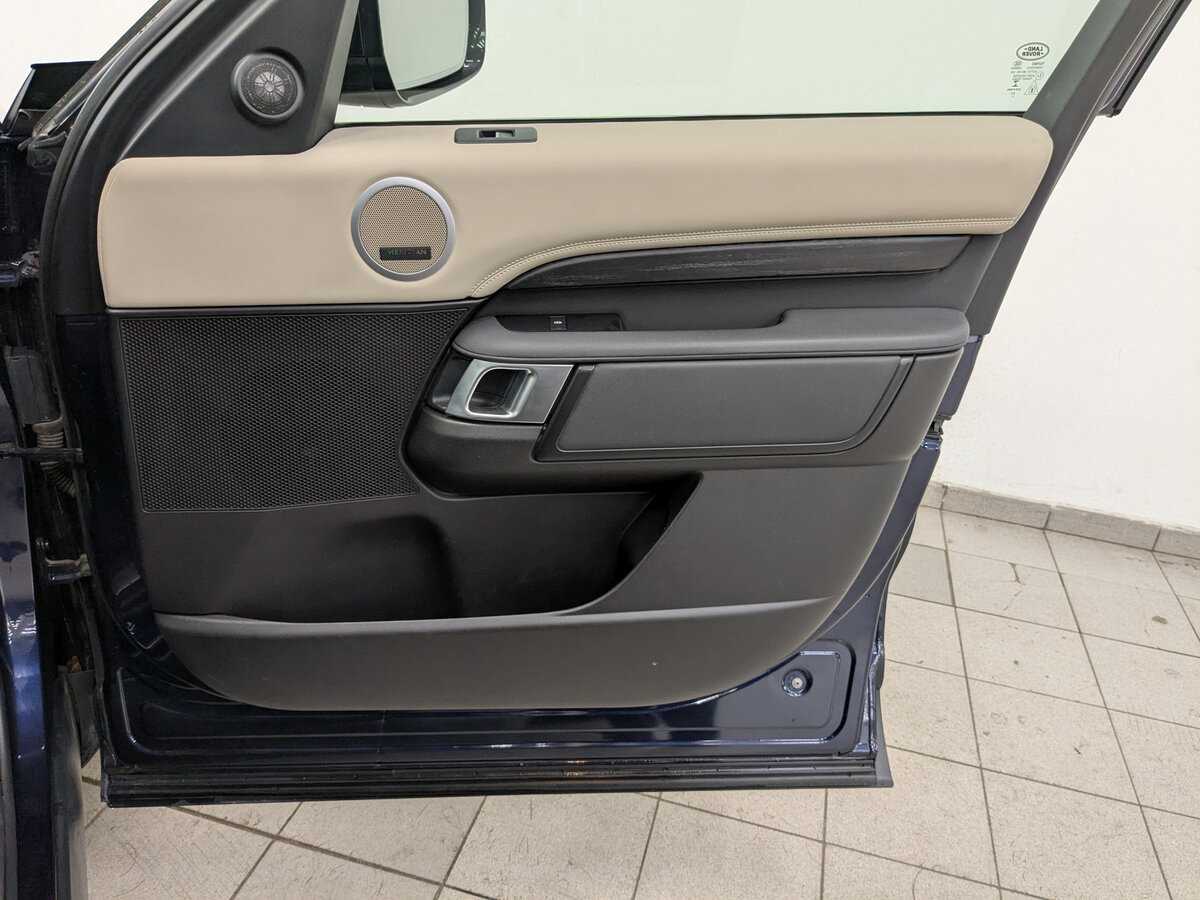 Land Rover Discovery 2018 года с пробегом. Фото: #24