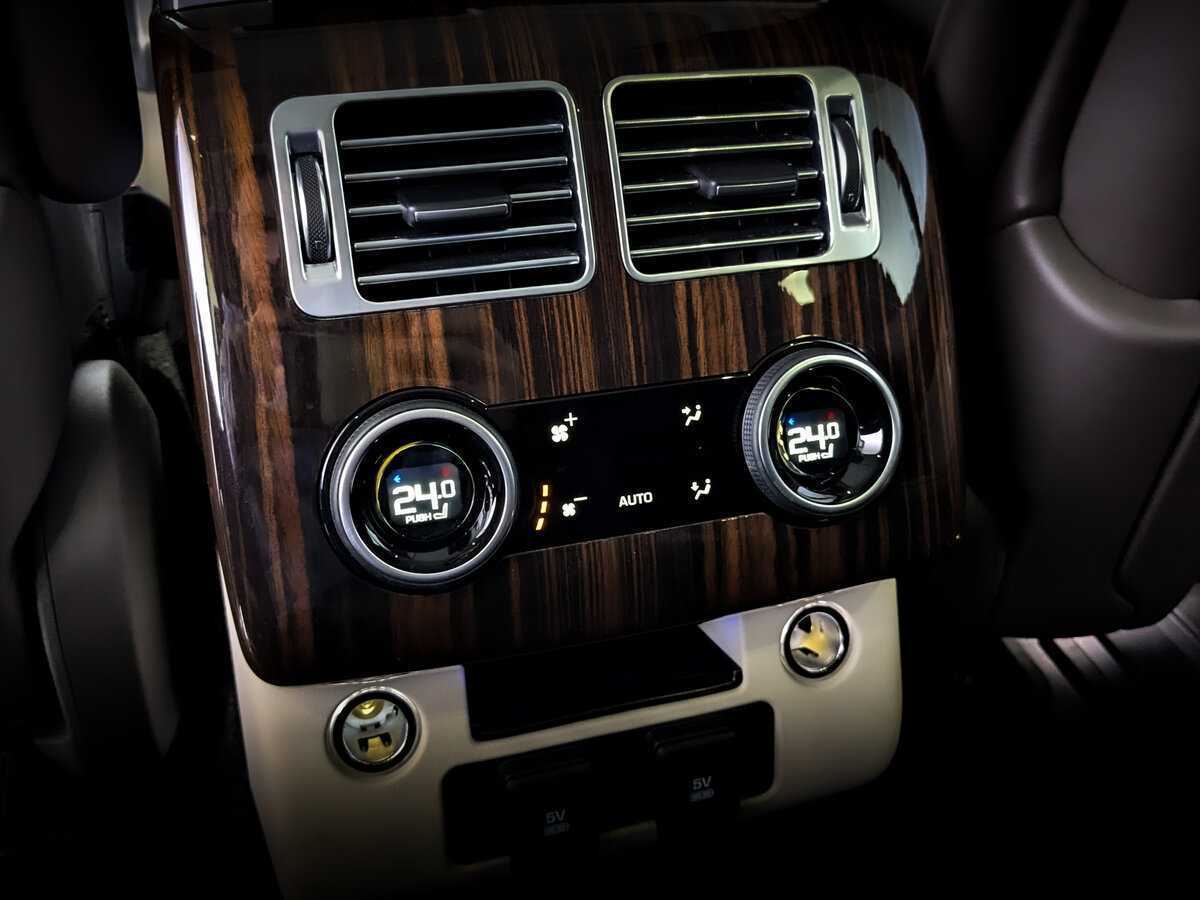 Land Rover Range Rover 2020 года с пробегом. Фото: #25