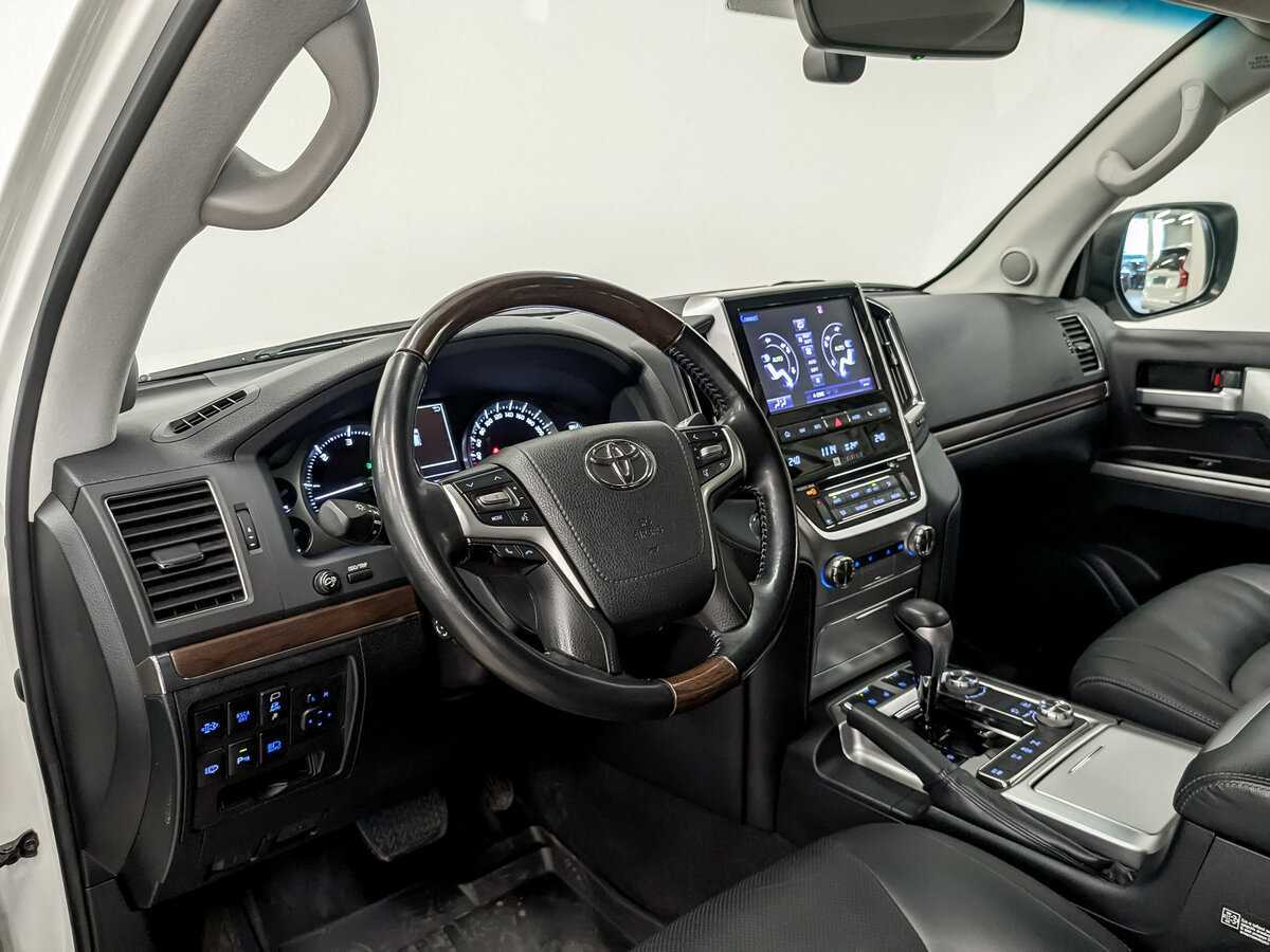 Toyota Land Cruiser 2020 года с пробегом. Фото: #15