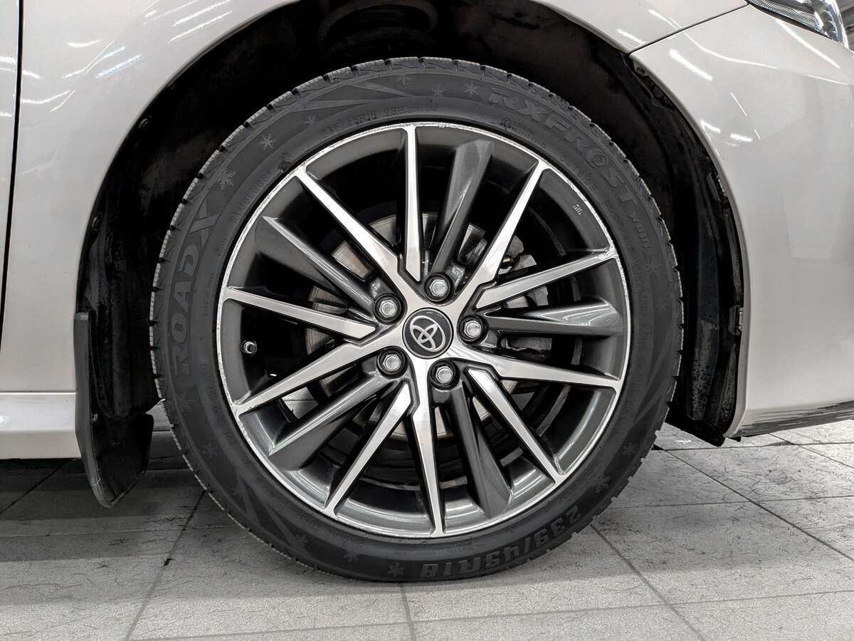 Toyota Camry 2022 года с пробегом. Фото: #17