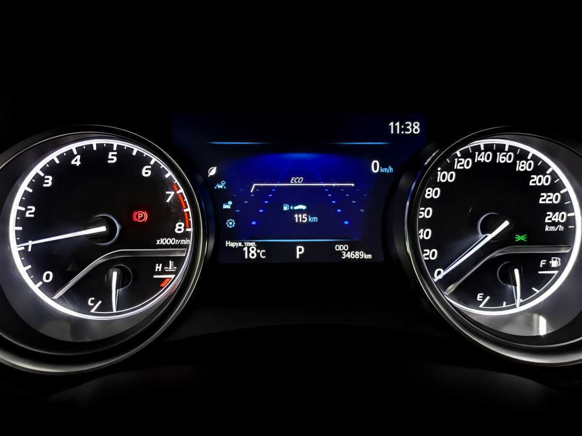 Toyota Camry 2022 года с пробегом. Фото: #12