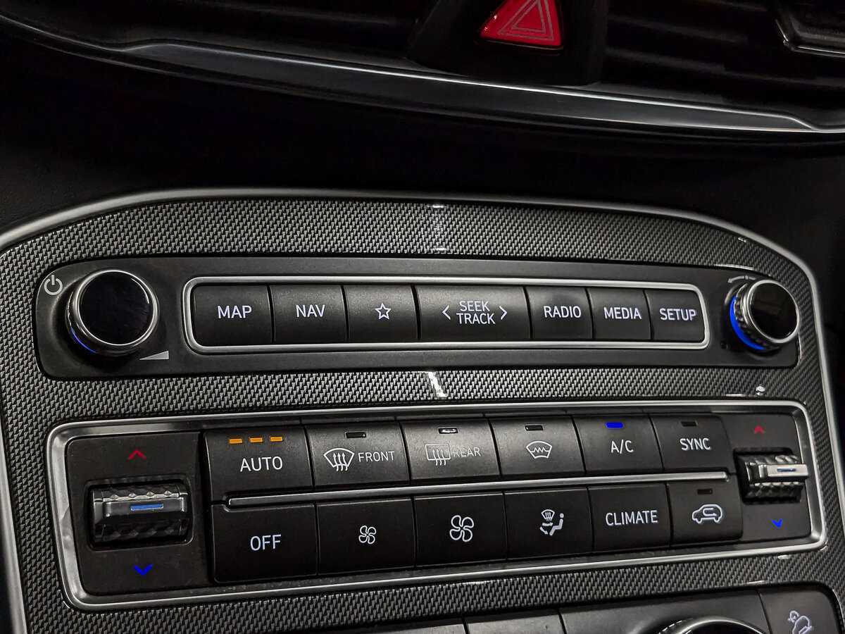 Hyundai Santa Fe 2022 года с пробегом. Фото: #20