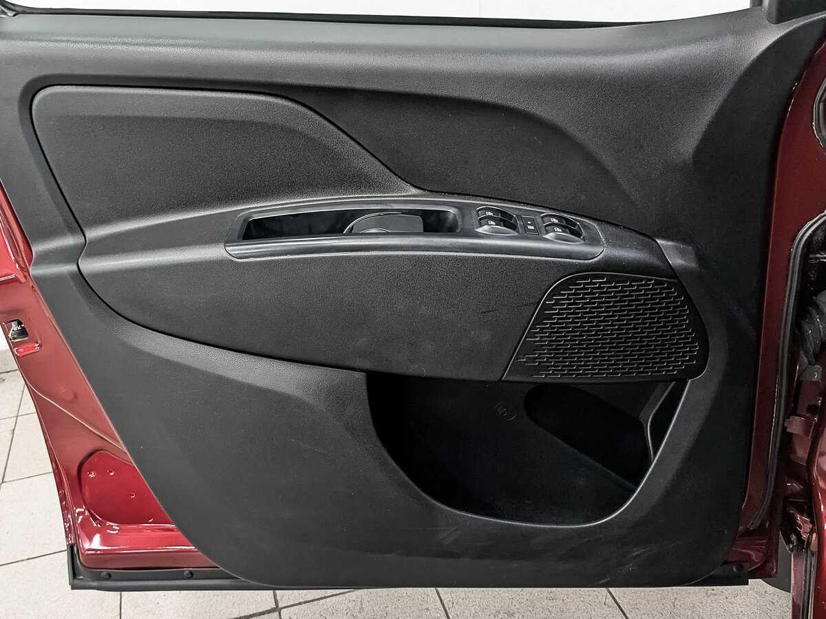 Fiat Doblo 2017 года с пробегом. Фото: #18